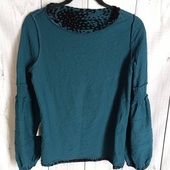 Chico's | Teal & Black Velvet Flocked Balloon Sleeve Knit Top - Picture 8 of 12